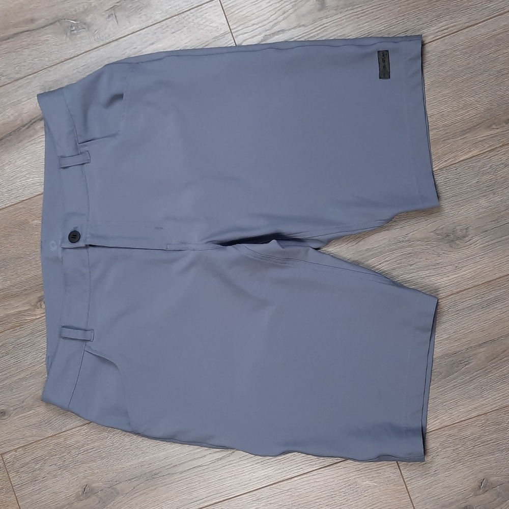 Pearl Izumi grey active shorts, size 36, 12" inseam